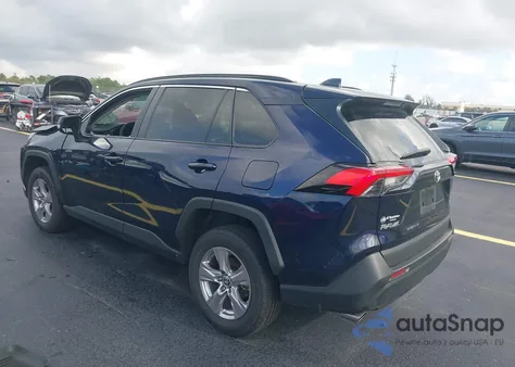 2023 Toyota Rav4 Xle z USA, uszkodzony, nr VIN 2T3W1RFV1PW242848